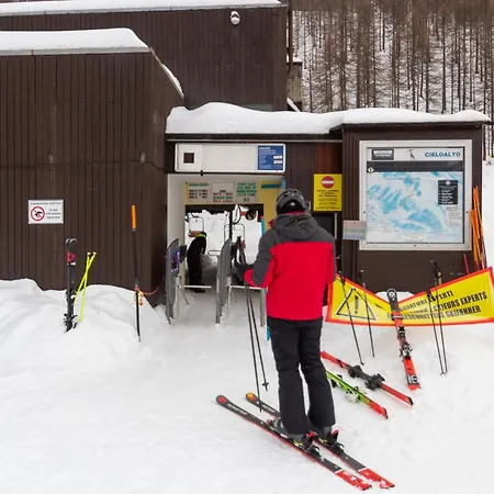 The Matterhorn Heaven Your Ski-in Ski-out Holiday home *